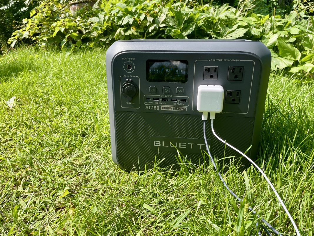 bluetti ac180 power station with laptop charger