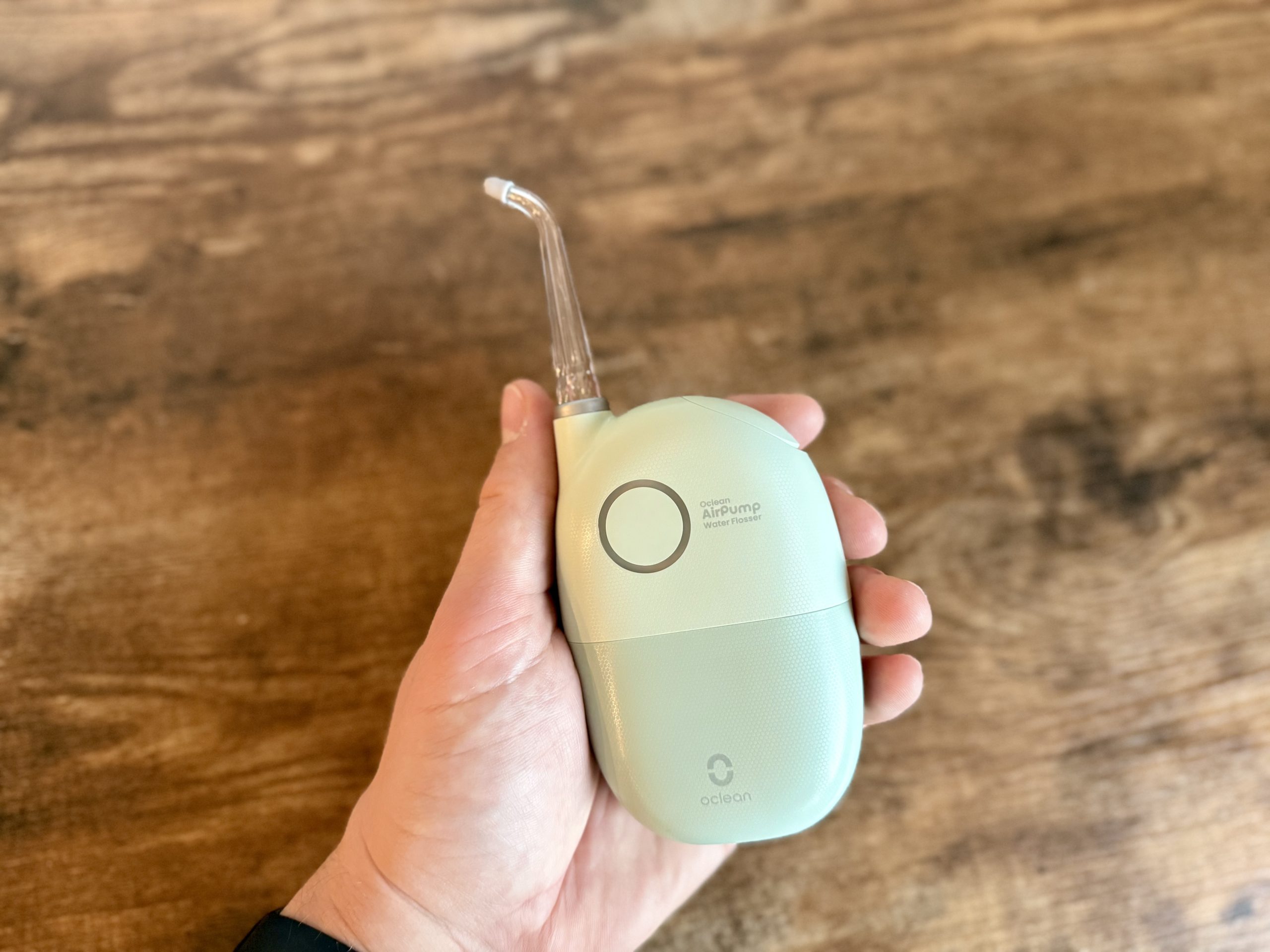 Oclean Airflow water flosser