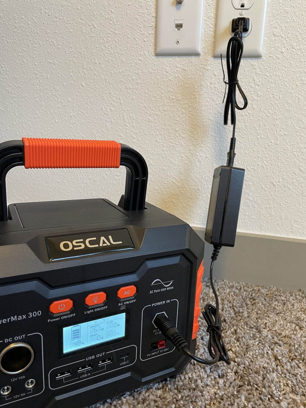 Oscal PowerMax 300 recharging from wall outlet