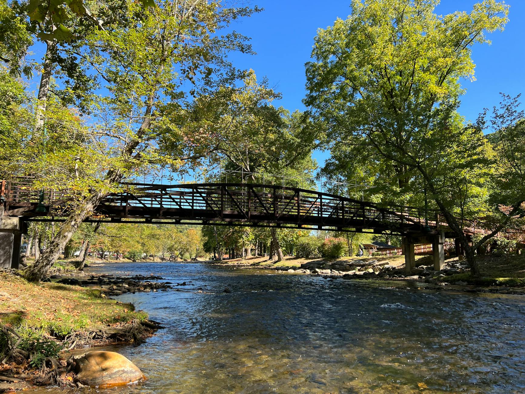 bridge in oconaluftee island park