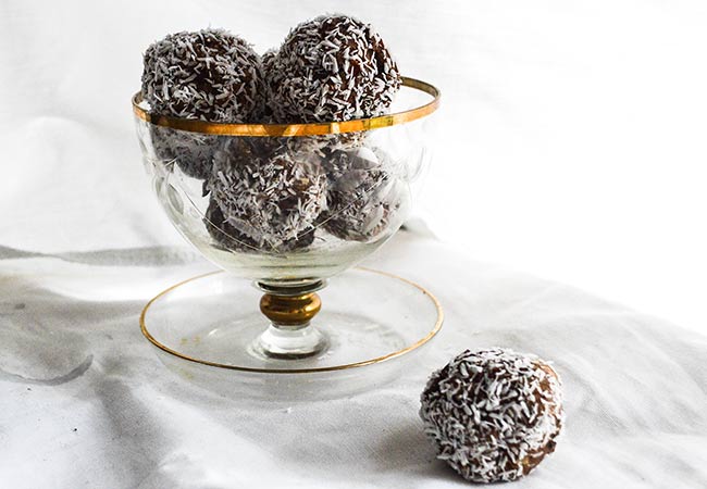 protein coconut snowballs